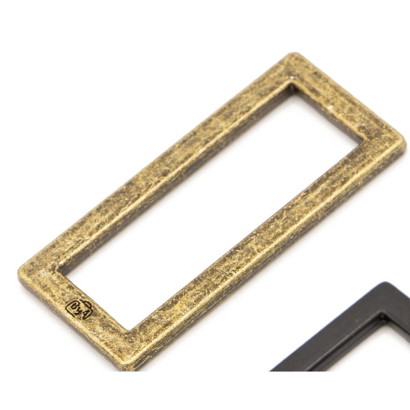 Hardware 1.5″ Flat Rectangle Rings–Antique Brass