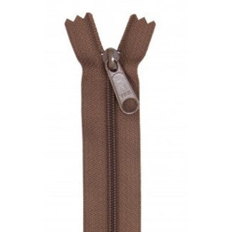 Seal Brown 24″ Zipper