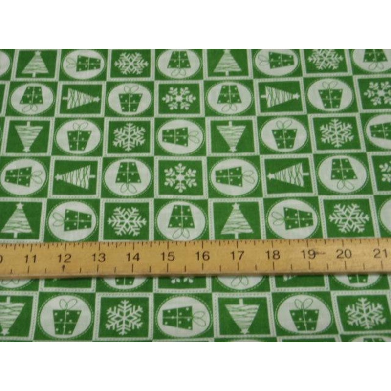 Christmas Giftbox – Poly/Cotton Print Green