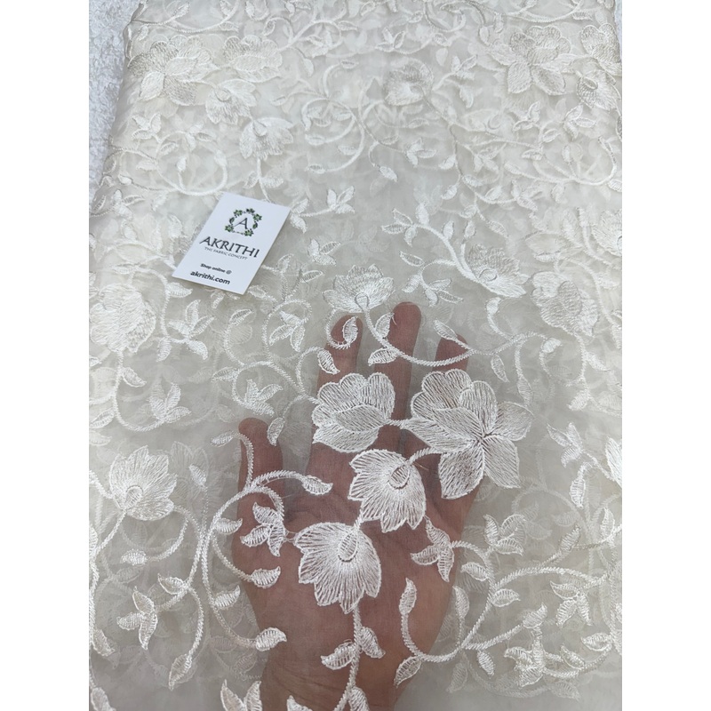 Dyeable embroidered organza fabric